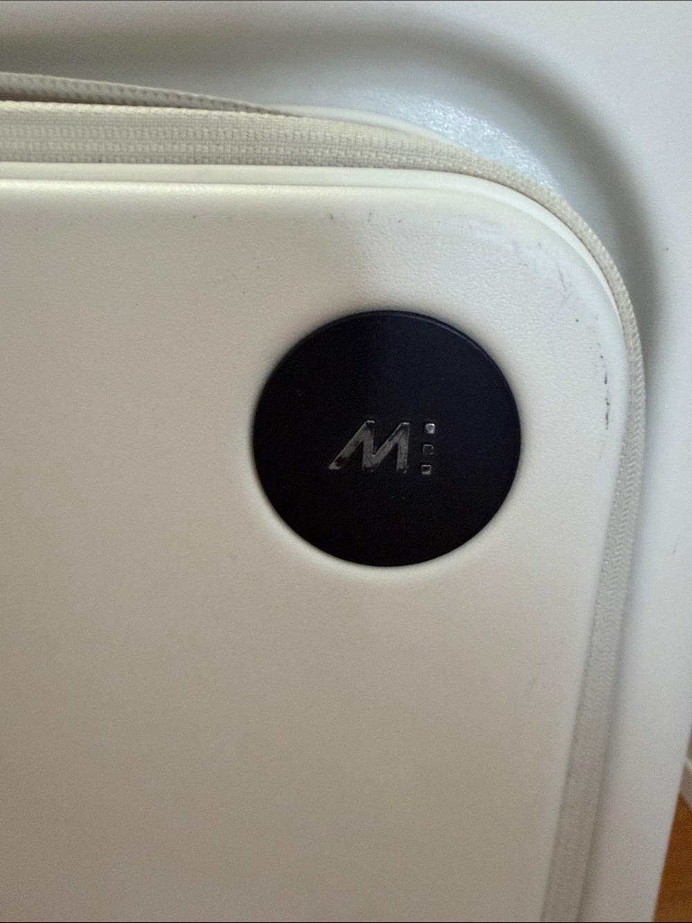 Monos Carry-On Plus - Picture 2 of 16